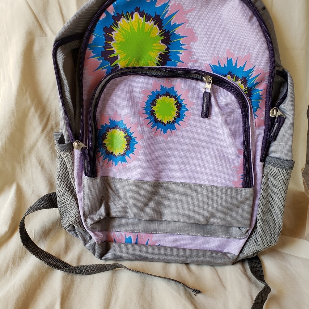 New backpack - Picture 2 of 2